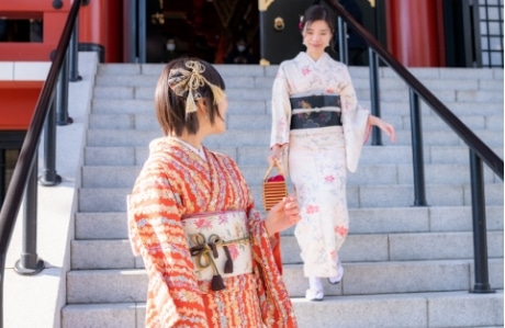 Stroll in kimono